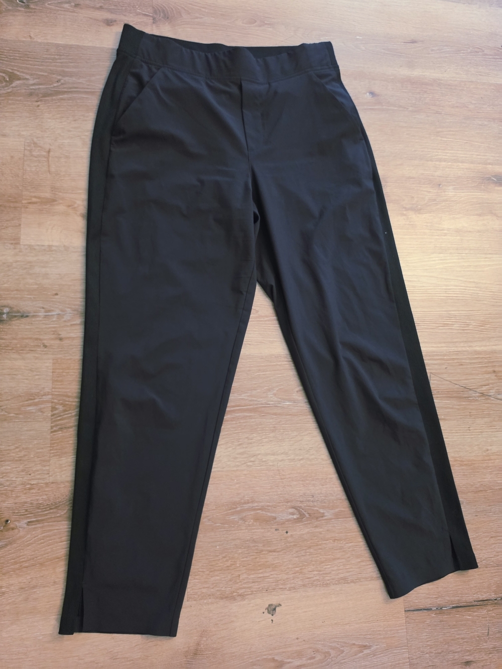 Athleta Navy Ankle Taper Pants - Picture 3 of 10